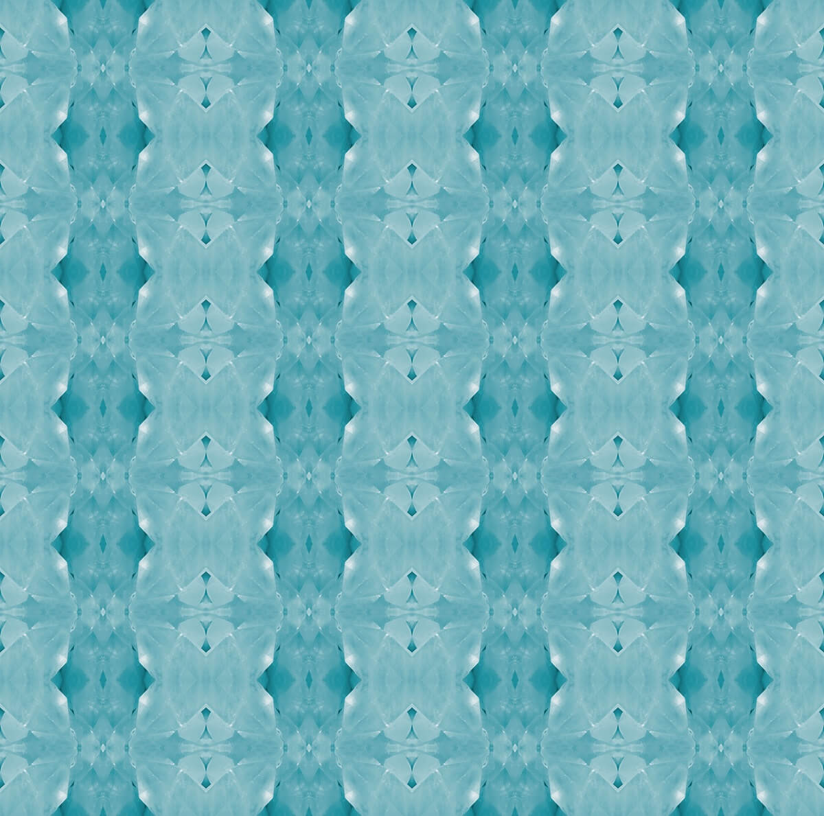 Ghost Quartz pattern in blue
